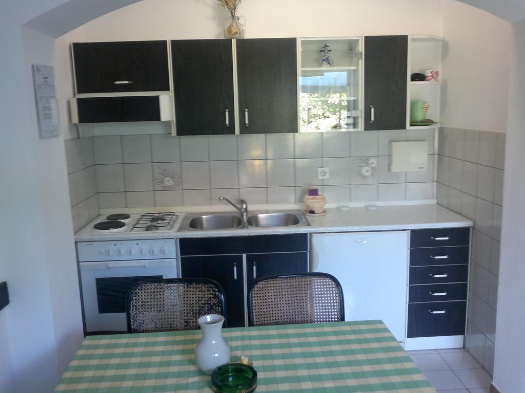 Guest House Violeta Palit Bilik gambar