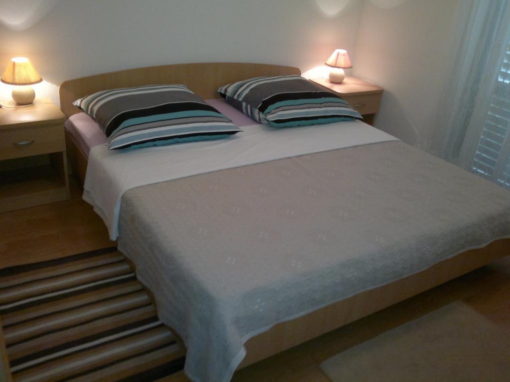Guest House Violeta Palit Bilik gambar