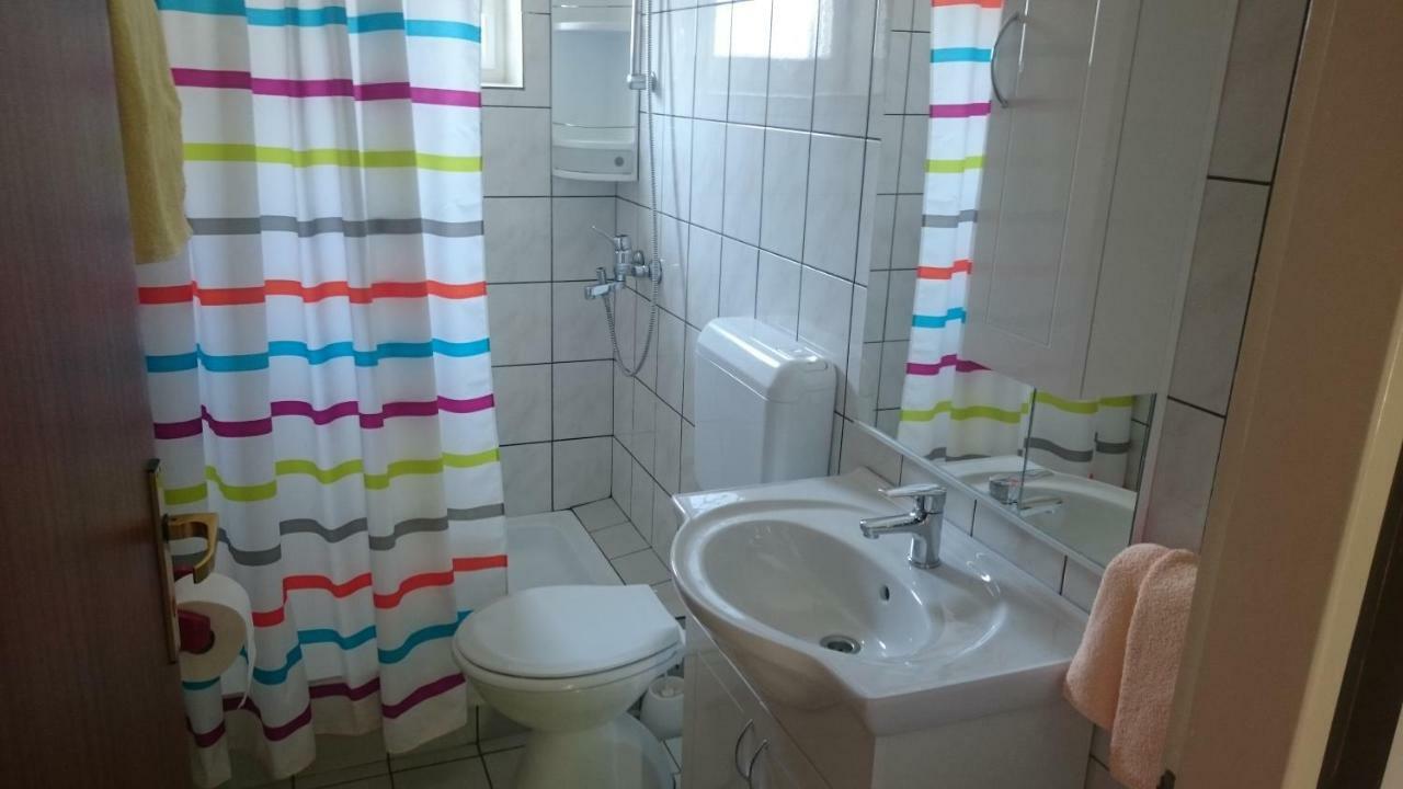 Guest House Violeta Palit Luaran gambar